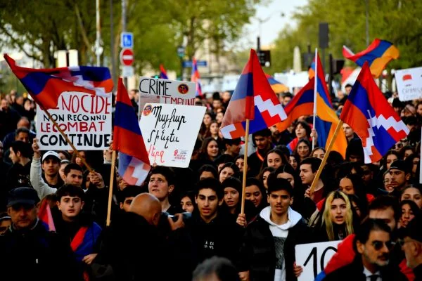 Movilización por el 108º aniversario del Genocidio Armenio en Francia, el 24 de abril de 2023. La cobertura reúne las conmemoraciones de París y Marsella.