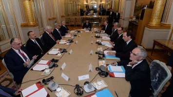 Reunión entre los presidentes Hollande, Sarkissian y Aliev