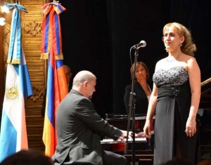 colon-3