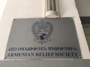 V.Avakian con la Comision Regional de Armenia 3