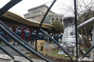 Dismantling of cafes near Opera House of Yerevan, Armenia