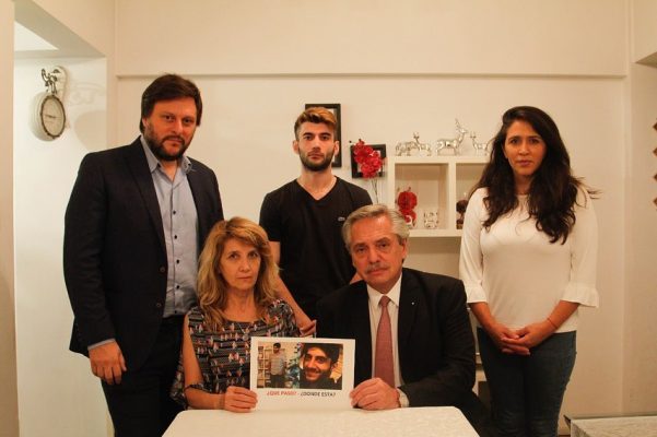El presidente Alberto Fernández se reunió con la familia de Arshak Karhanyan a tres años de su desaparición – Diario Armenia