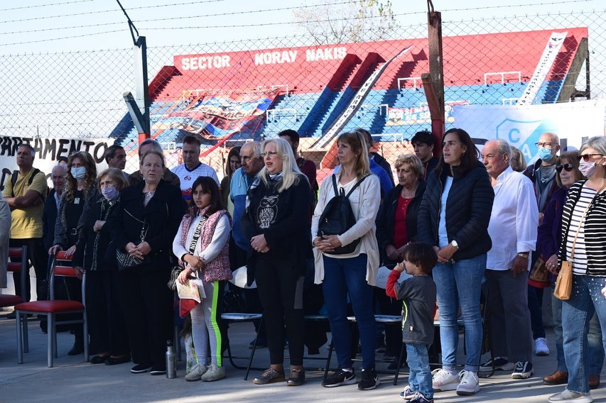 Deportivo Armenio homenajeó a las 22 personas desaparecidas de